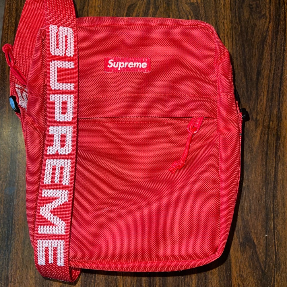 Supreme Shoulder Bag (SS18)
